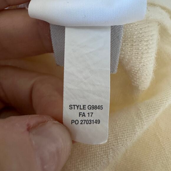 J. Crew women's merino wool top size medium cream drawstring long sleeve soft - Picture 10 of 11